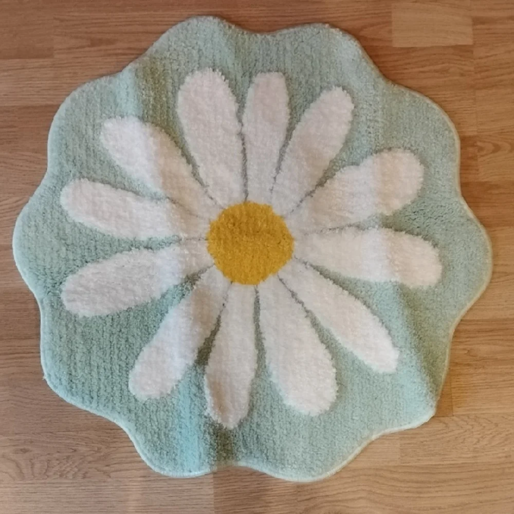 26 Inch Daisy Bath Mat